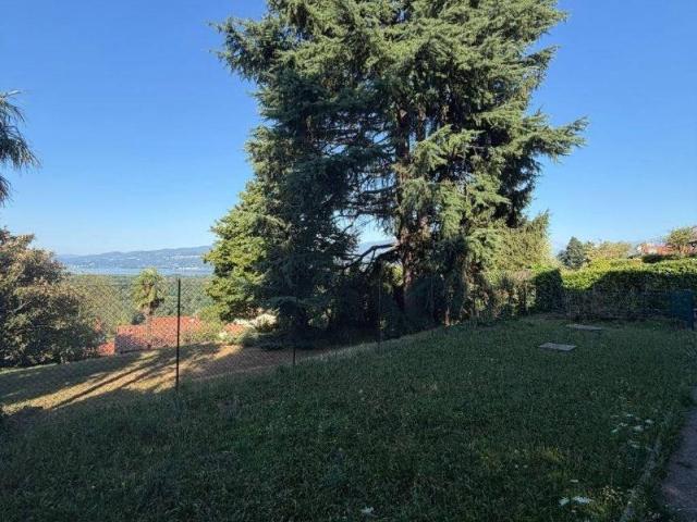 Villa in vendita a Besozzo VA