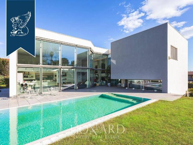 Villa in vendita a Besozzo VA