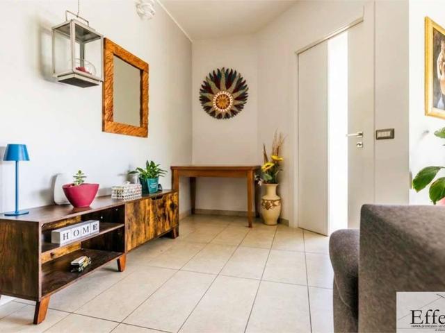 Villa in vendita a Besozzo VA