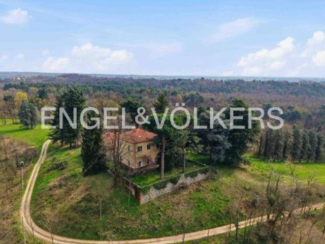 Villa in vendita a Besnate