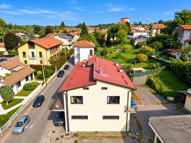 Villa in vendita a Besnate VA
