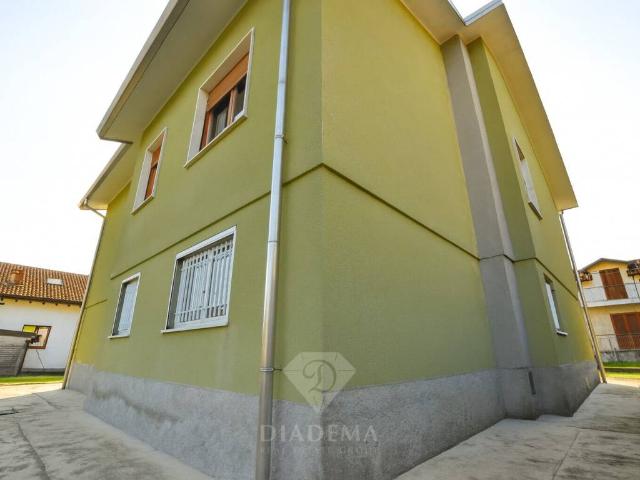 Villa in vendita a Besnate VA