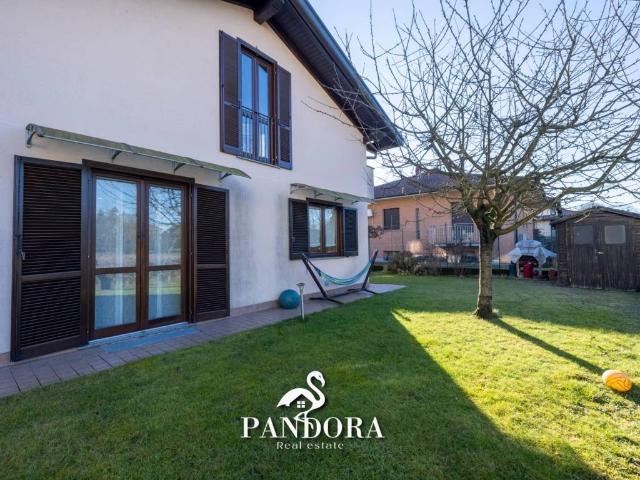 Villa in vendita a Besnate VA