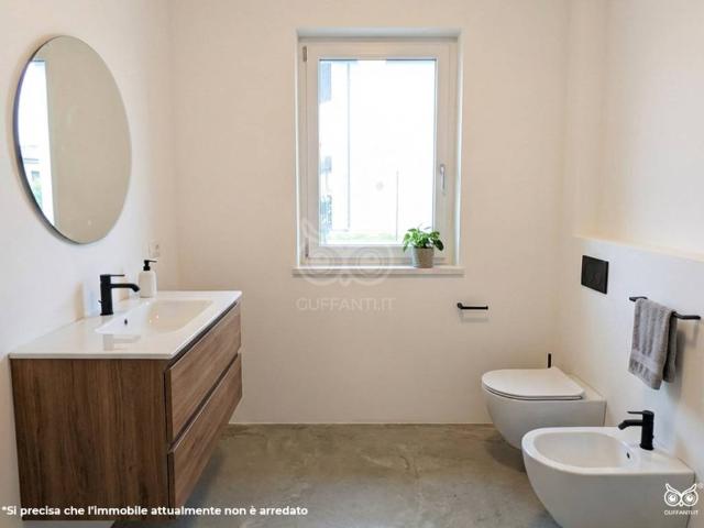 Villa in vendita a Bizzarone CO