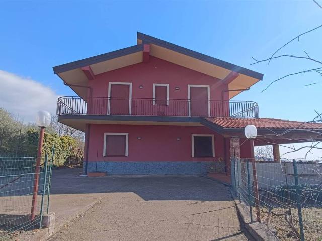 Villa in vendita a Biancavilla CT