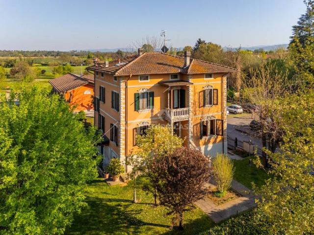 Villa in vendita a Bibbiano RE