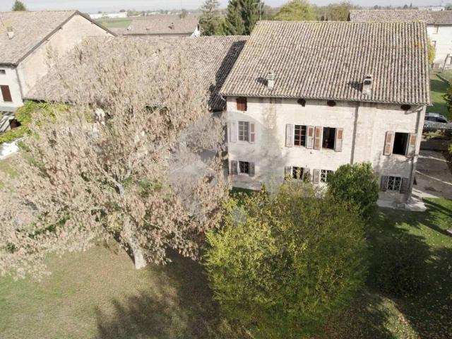 Villa in vendita a Bibbiano RE