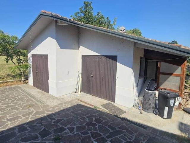 Villa in vendita a Bibbiano RE
