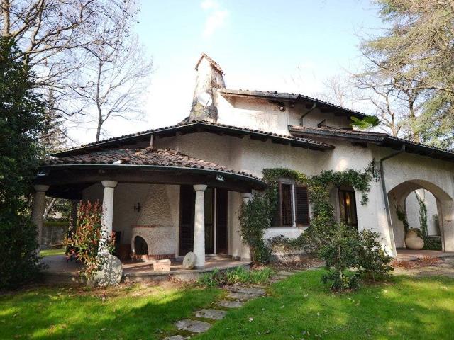 Villa in vendita a Biella BI