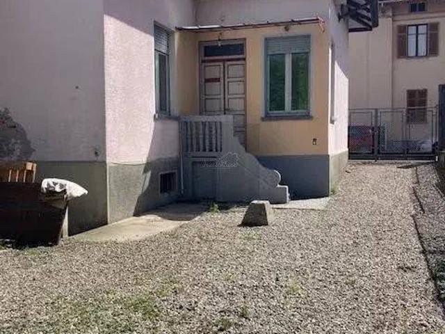 Casa indipendente in vendita a Biella BI