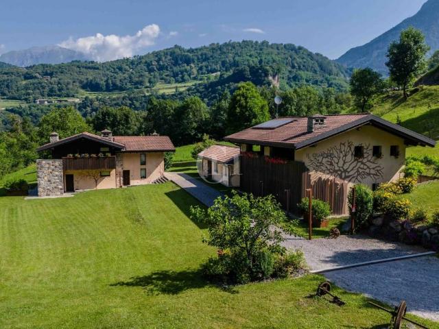 Villa in vendita a Bienno BS