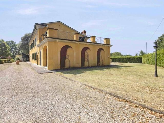 Villa in vendita a Bientina PI