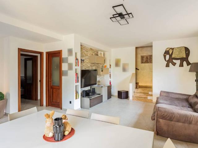 Villa in vendita a Binago CO