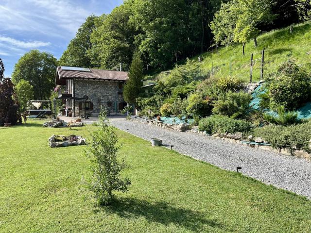 Villa in vendita a Blessagno