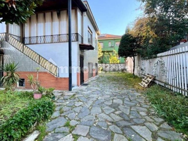Villa in vendita a Brugherio MB