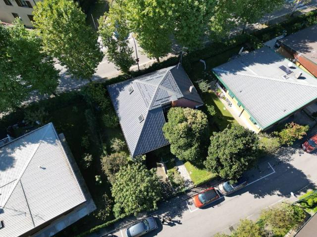 Villa in vendita a Brugherio MB