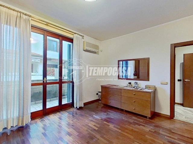 Villa in vendita a Brugherio MB