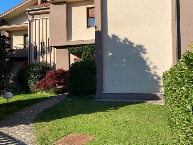 Villa in vendita a Brugherio MB