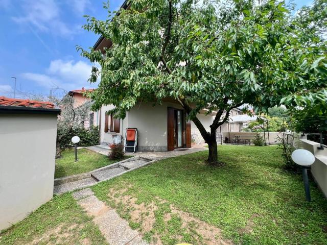 Villa in vendita a Brugherio MB