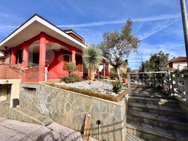 Villa in vendita a Bruino