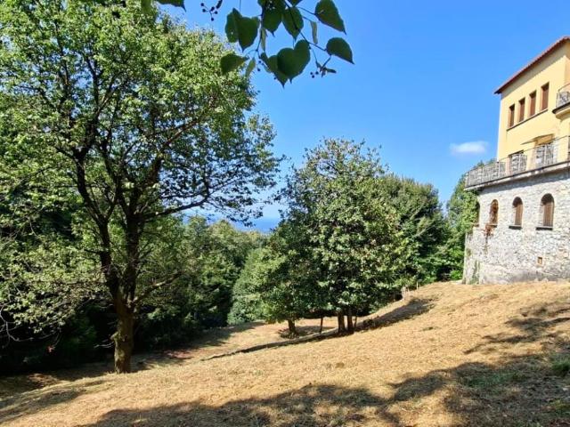 Villa in vendita a Brunate CO