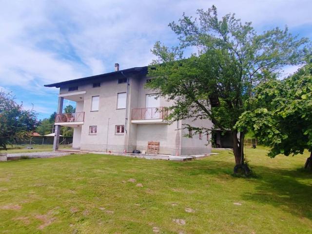 Villa in vendita a Brusnengo BI