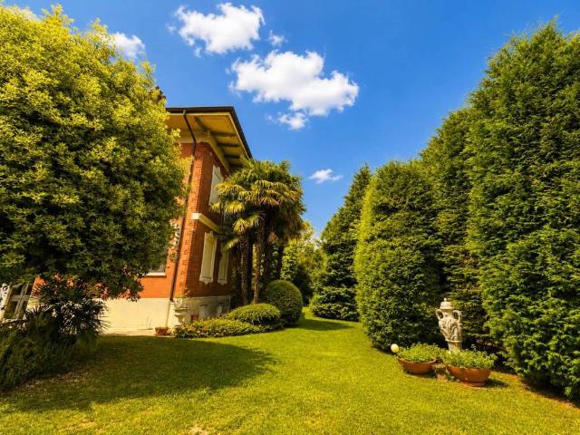 Villa in vendita a Brusnengo BI