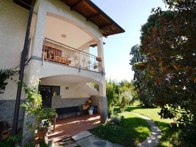 Villa in vendita a Brusnengo BI