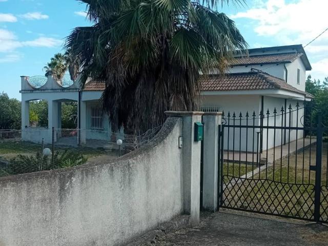 Villa in vendita a Bruzzano Zeffirio RC