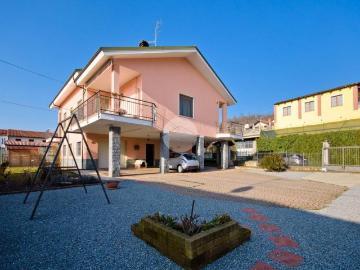 Villa in vendita a Bra CN