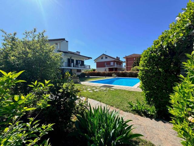 Villa in vendita a Bra CN