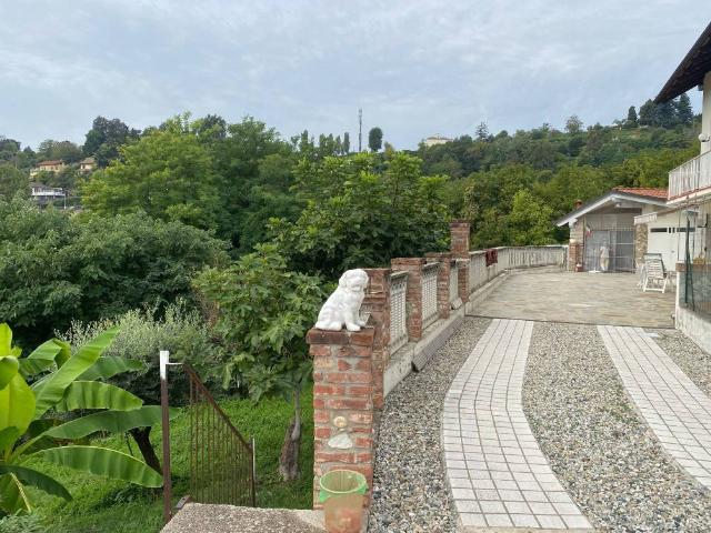 Villa in vendita a Bra CN