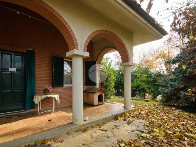 Villa in vendita a Bra CN