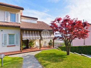 Villa in vendita a Bra CN