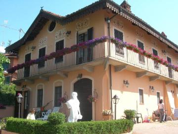 Villa in vendita a Bra CN