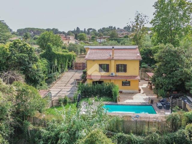 Villa in vendita a Bracciano RM