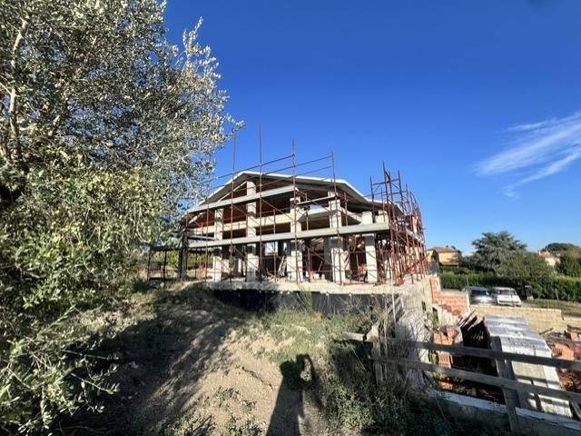 Villa in vendita a Bracciano RM