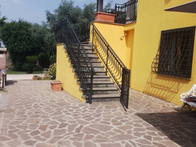 Villa in vendita a Bracciano RM