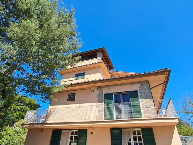 Villa in vendita a Bracciano RM