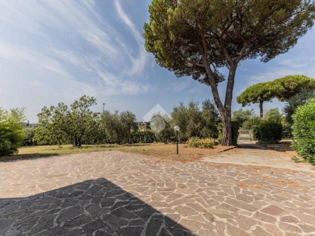 Villa in vendita a Bracciano RM