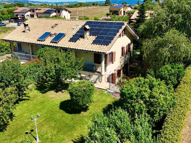 Villa in vendita a Bracciano RM