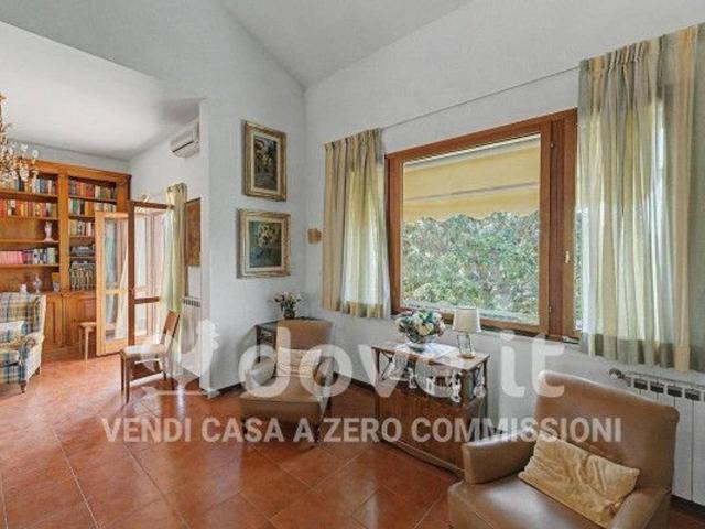 Villa in vendita a Bracciano