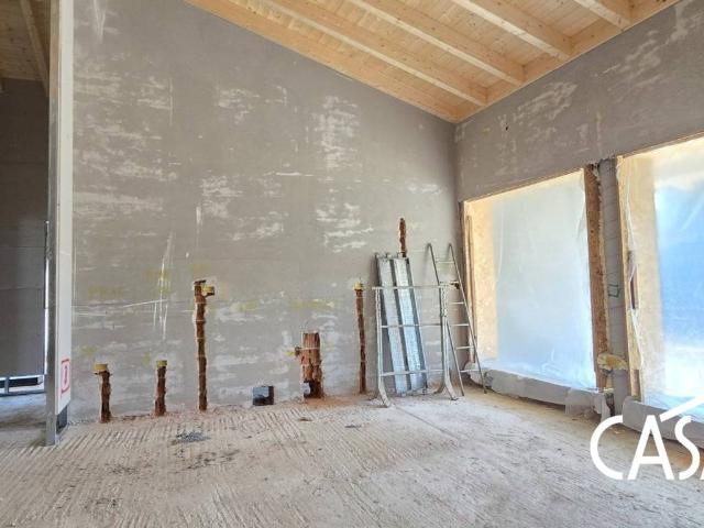 Villa in vendita a Brebbia VA