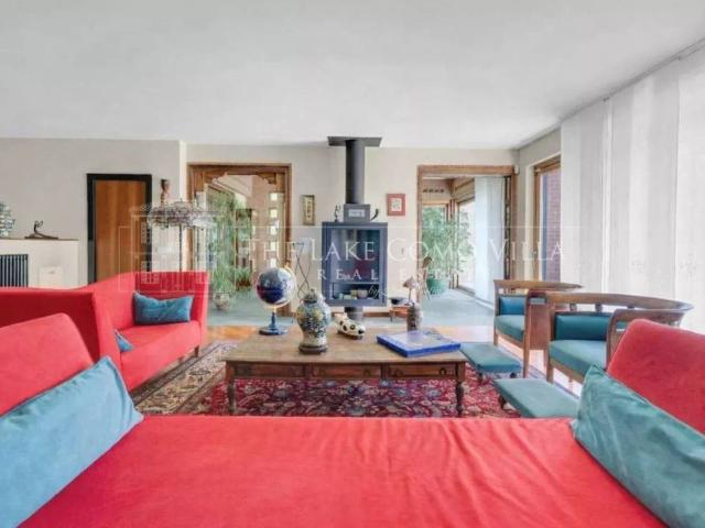 Villa in vendita a Bregnano CO
