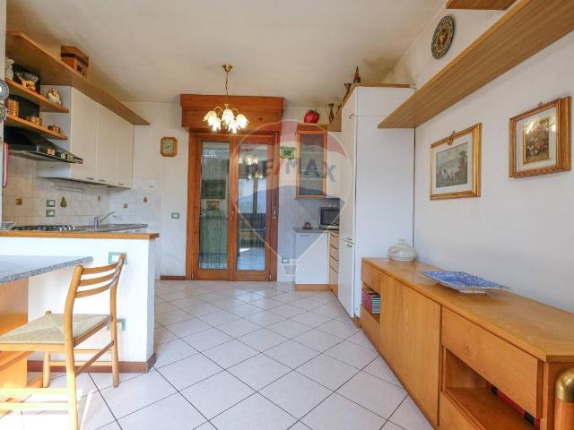Villa in vendita a Brembate