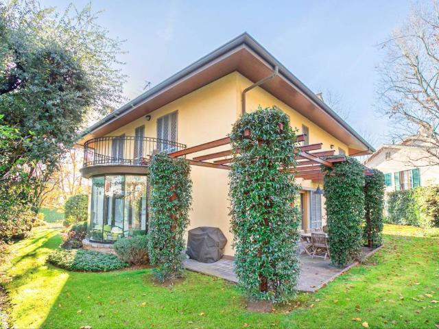 Villa in vendita a Brembate di Sopra BG