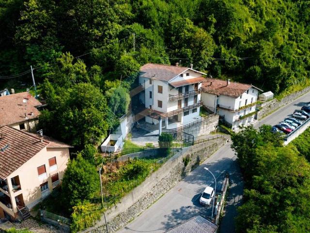 Villa in vendita a Breno BS