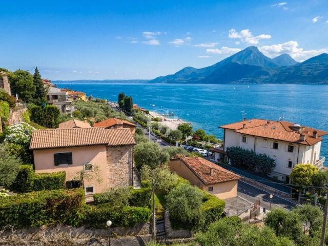 Villa in vendita a Brenzone sul Garda VR