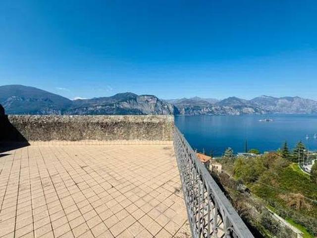 Casa indipendente in vendita a Brenzone sul Garda VR