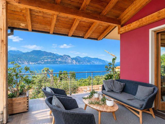 Villa in vendita a Brenzone sul Garda VR
